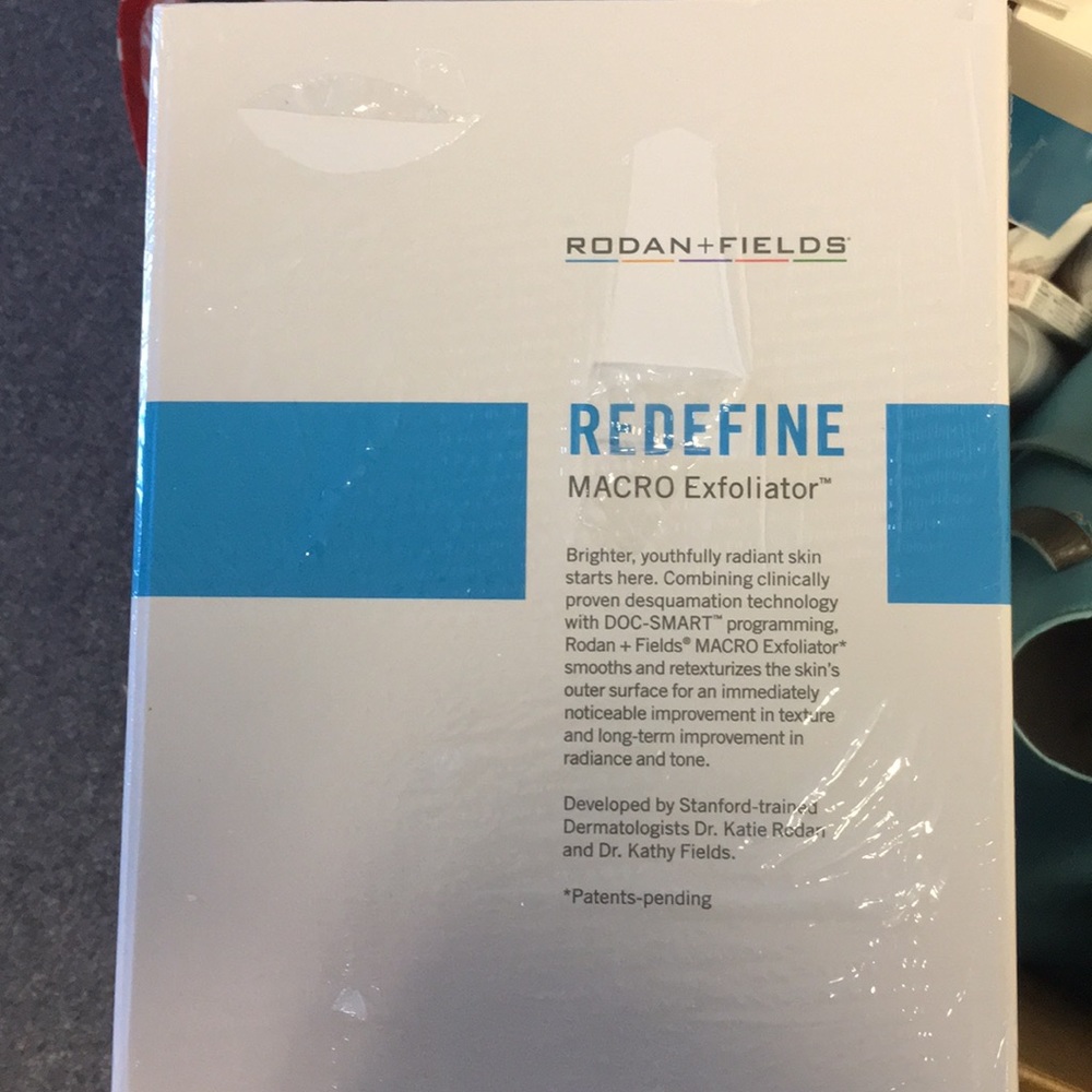 Rodan + Fields Redefine MACRO Exfoliator NIB