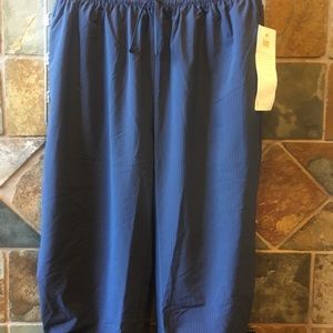 Lucy Cuffed Woven Yoga Pants