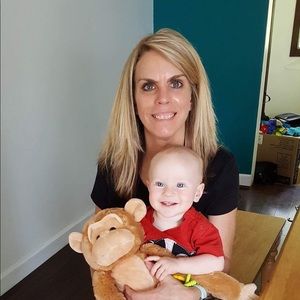 Meet your Posher, Laurie