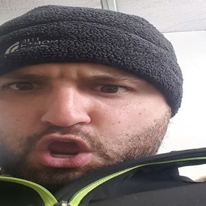 Meet your Posher, Dustin