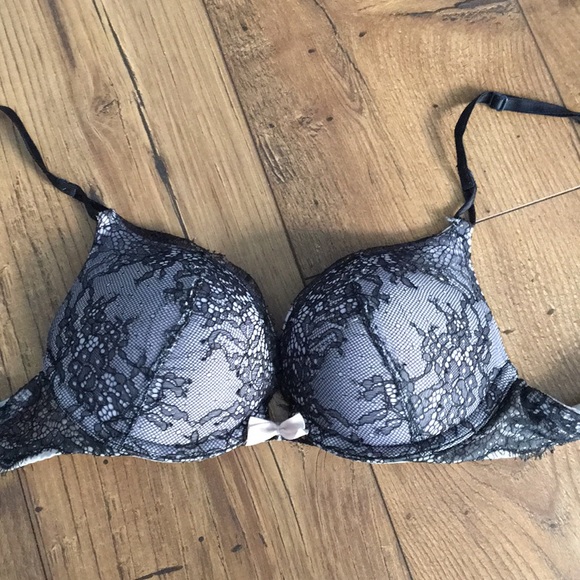 - SOLD - Picture 1 of 4