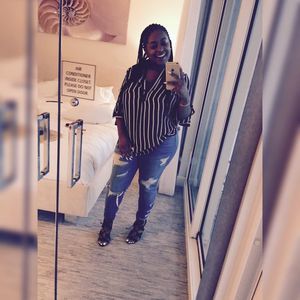 Meet your Posher, Symone