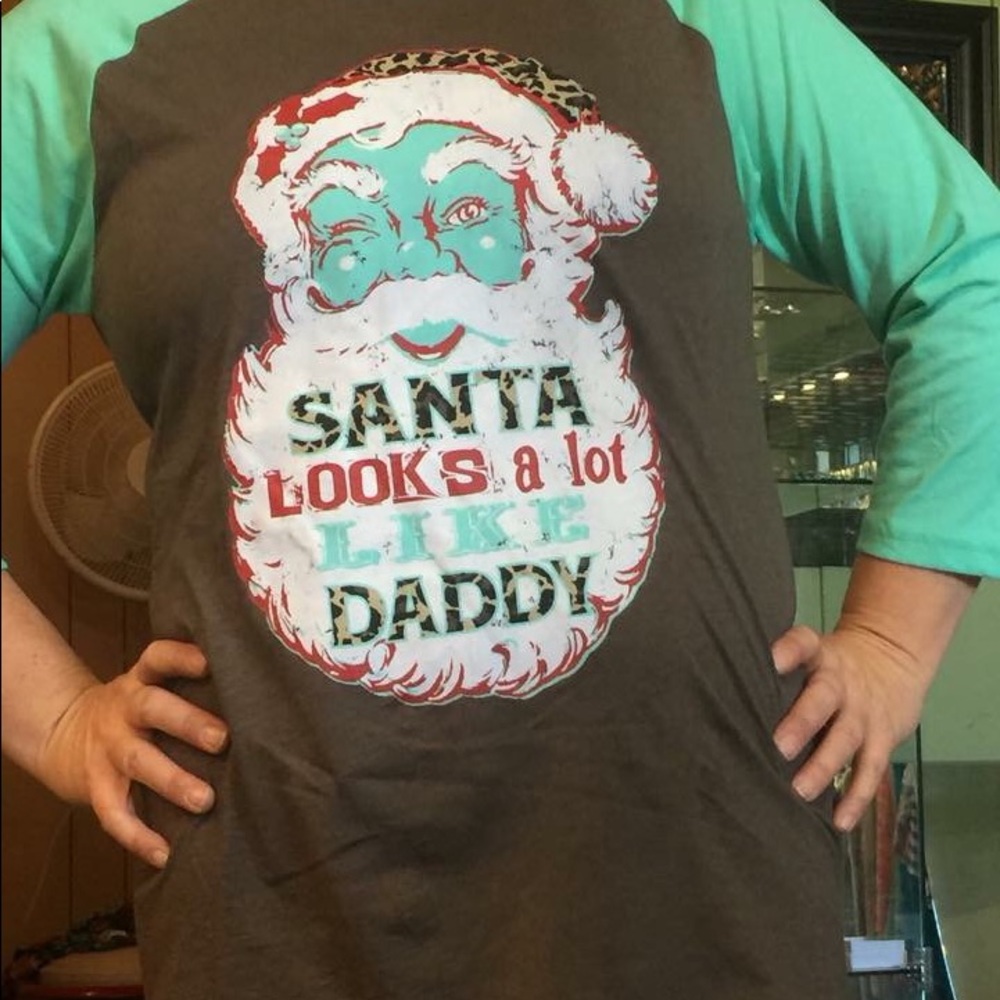 Daddy looks a lot like Santa