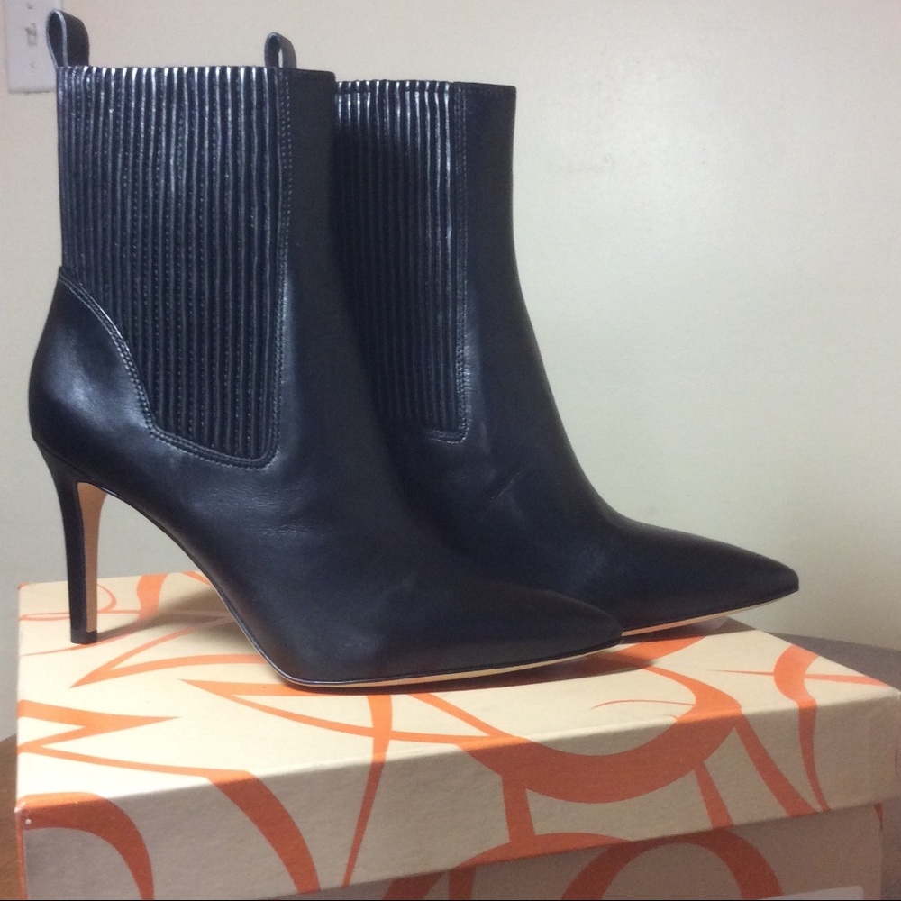 Via Spiga Women's Corene Black Ankle Boot - size 9
