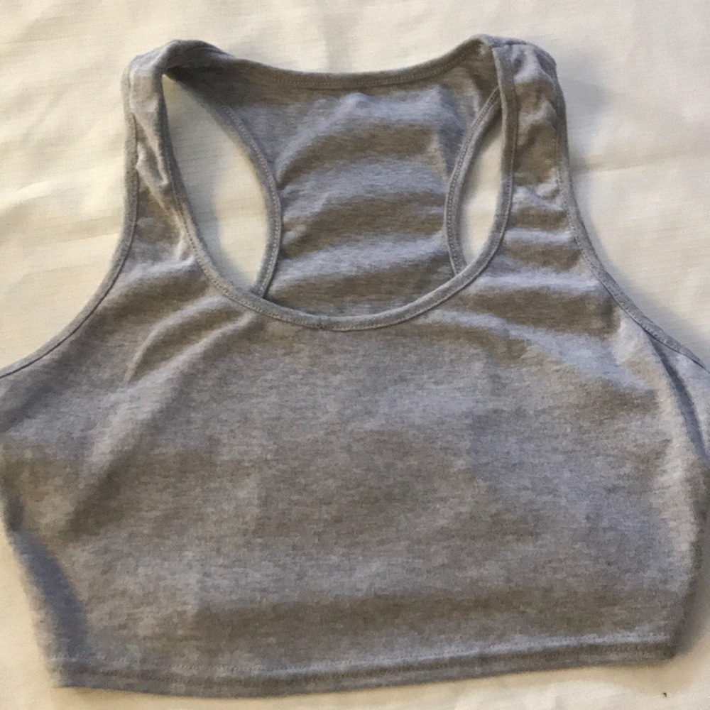 Gray shirt sleeve crop shirt