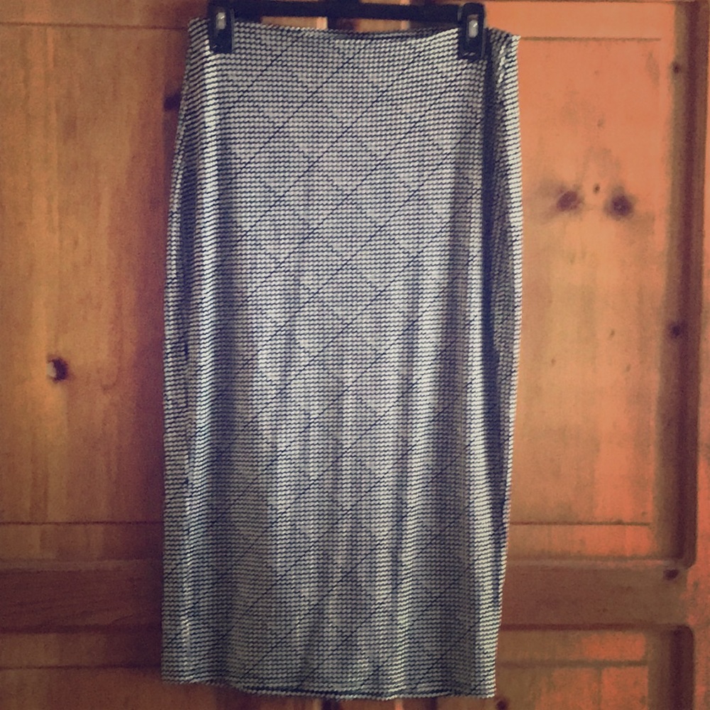 NWOT Old Navy Patterned Straight Skirt