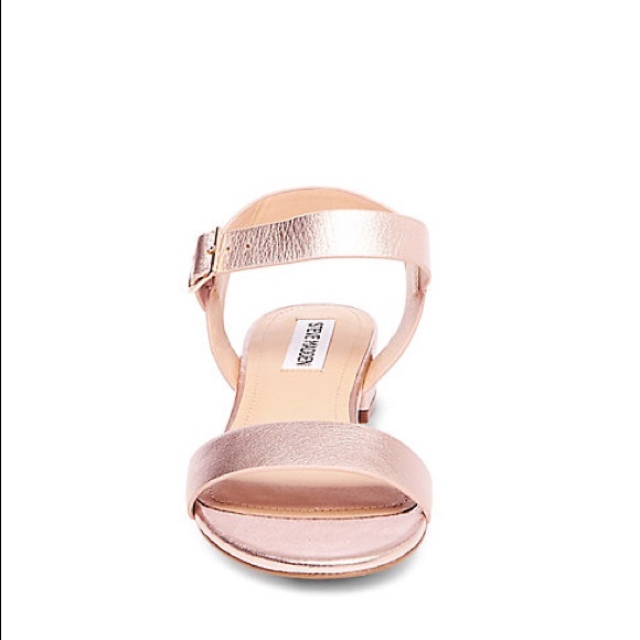 LAST PAIR! Leather Steve Madden Rose Sandals 🌹 - Picture 3 of 6
