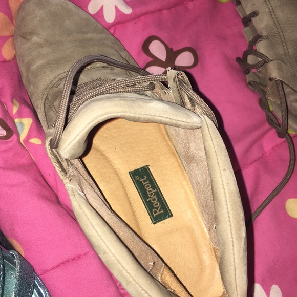 Genuine leather beige booties, women's 7.5 wide - Picture 4 of 4