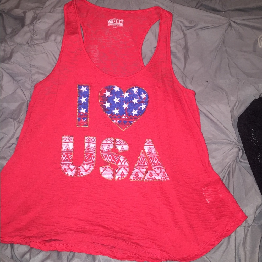 I love USA red tank
