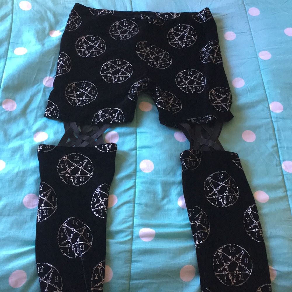 Velvet pentagram leggings