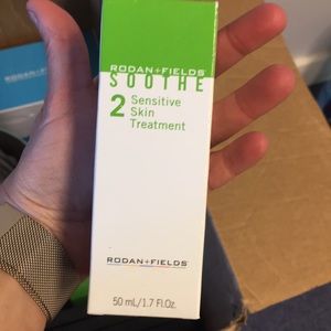 Rodan + Fields Soothe 2 Sensitive Skin NIB