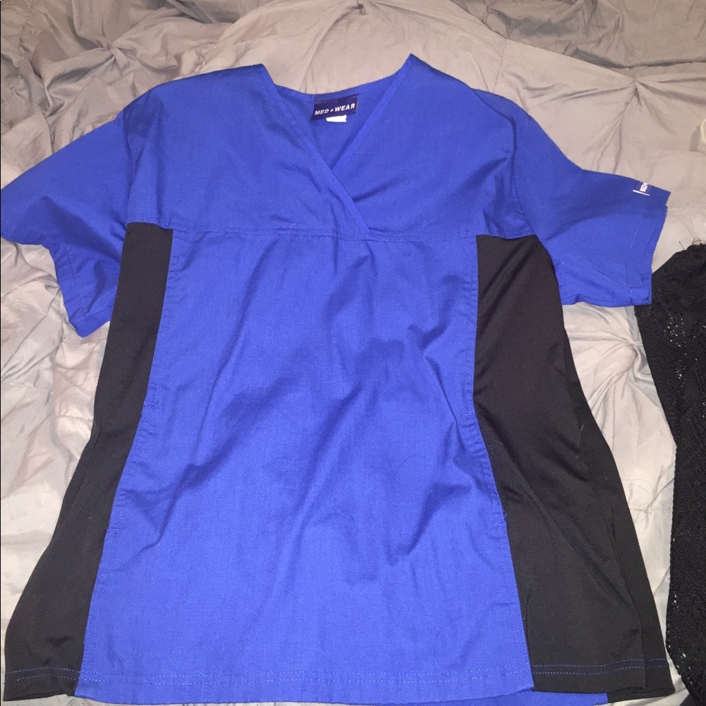 Med wear scrub top