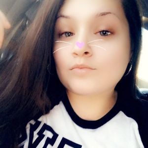 Meet your Posher, Lena