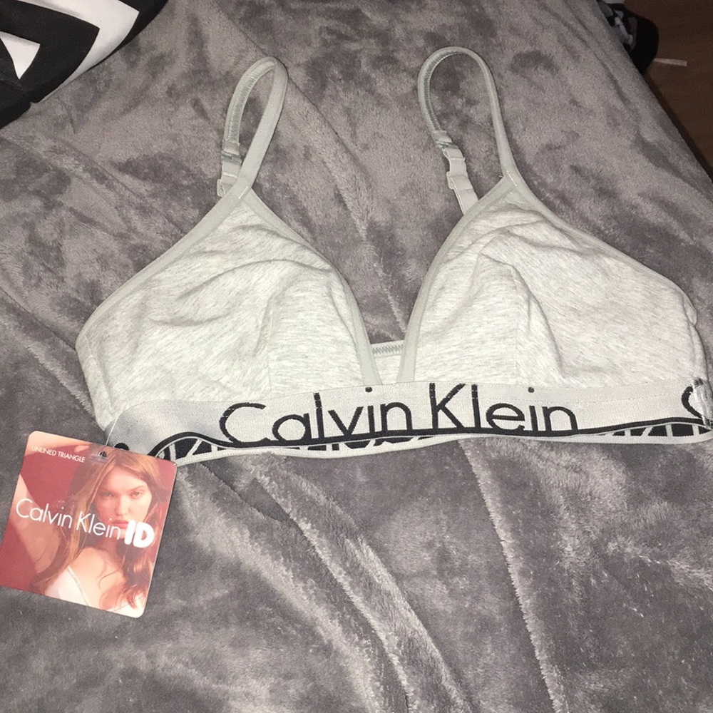 BNWT Calvin Klein bralett