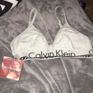 BNWT Calvin Klein bralett