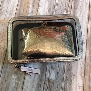 NWT🎉 VS cosmetic bags giftset