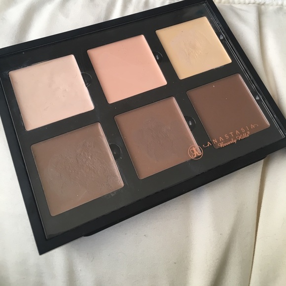 Anastasia cream contour palette barely used - Picture 1 of 2