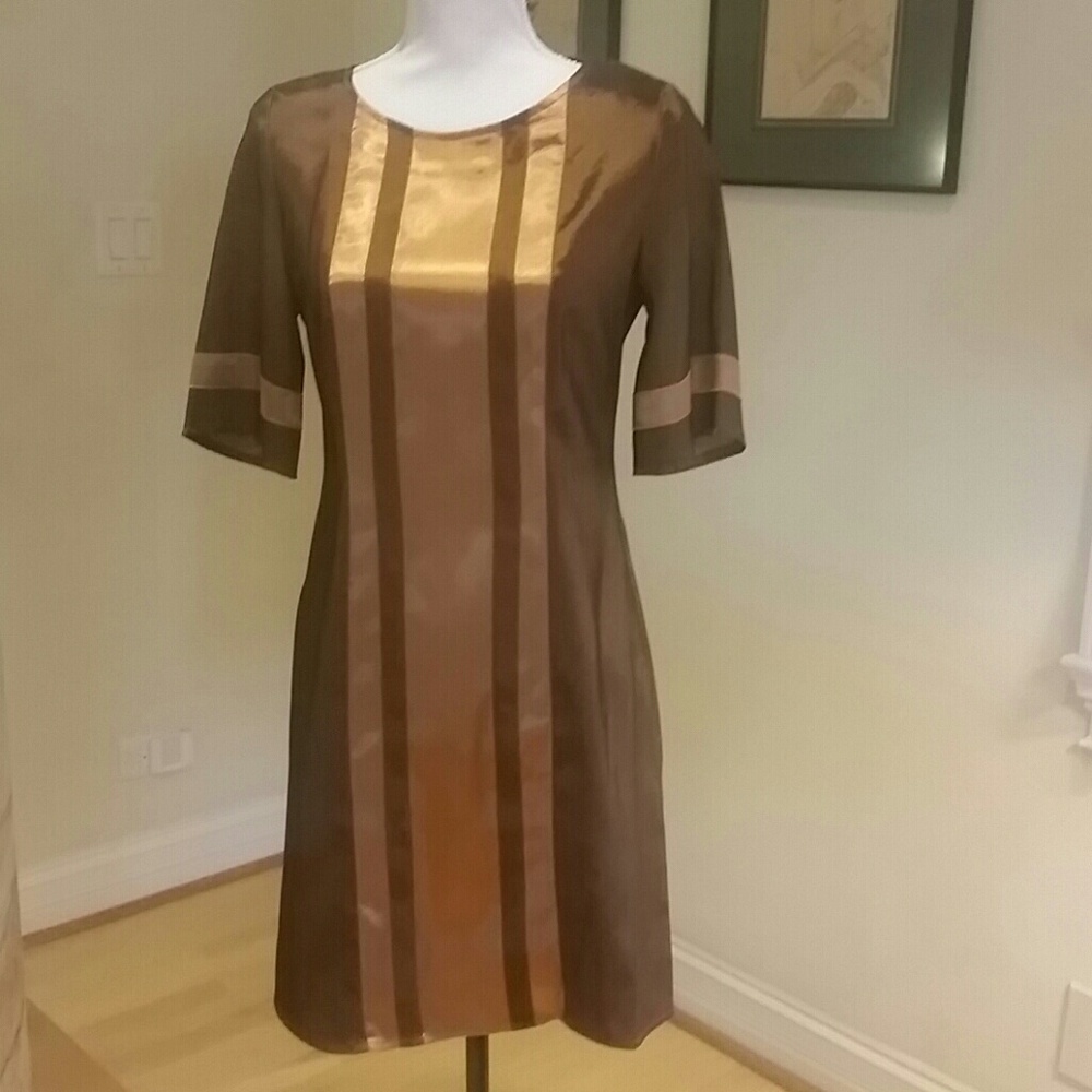Vertigo Paris dress, flattering. - Picture 1 of 5