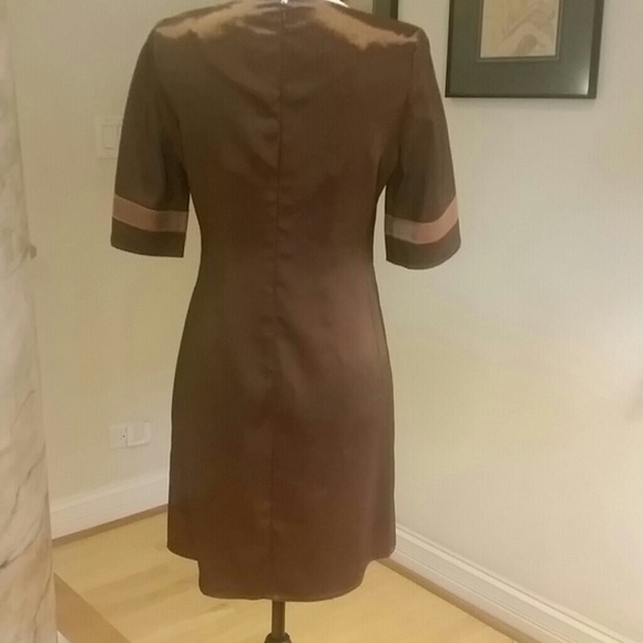 Vertigo  Paris dress, flattering. - Picture 2 of 5