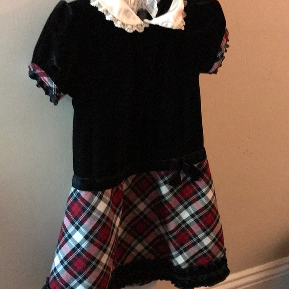 Little girls children’s place Holiday dress - Picture 1 of 3