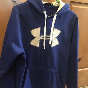 Big logo underarmour hoodie