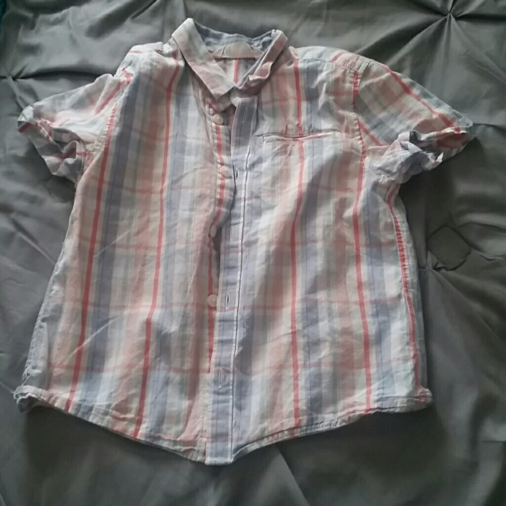 Boys short sleeve button up.