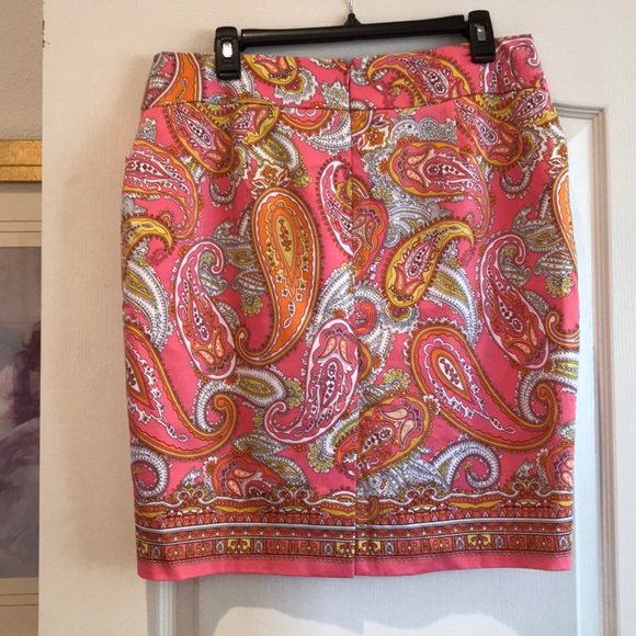 Lovely Charter Club, Coral Paisley Print Skirt - Picture 2 of 4