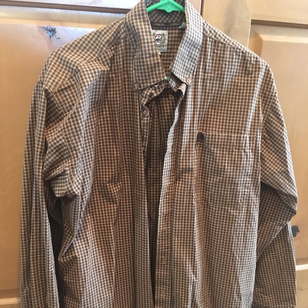 Cinch button down