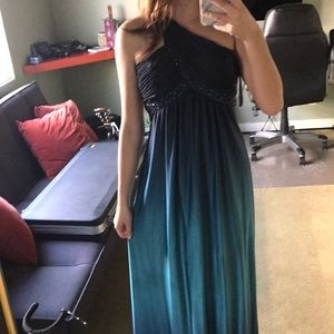 Beautiful Adrianna papell boutique dress