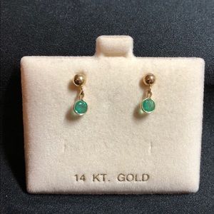 4mm emerald with 4mm ball stud in 14 karat gold