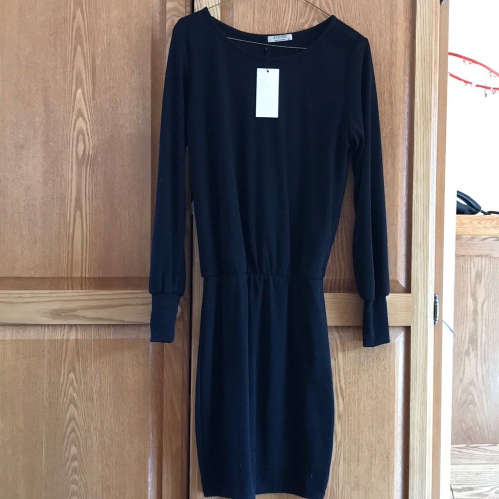 3/4 sleeve black dress