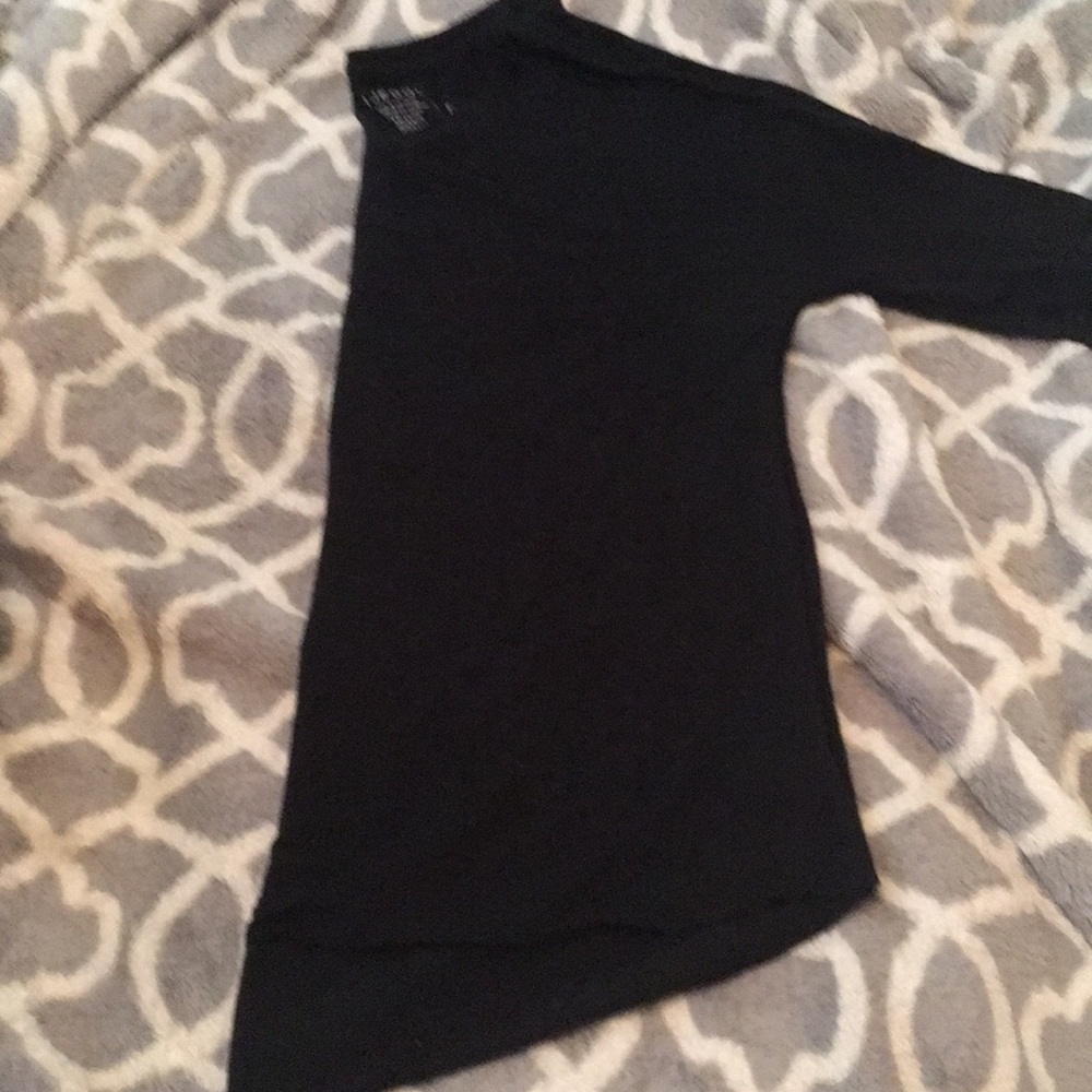 American Eagle 3/4 sleeve tee.