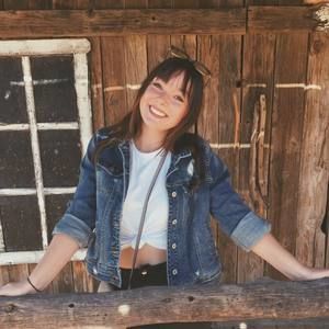 Meet your Posher, Ellen