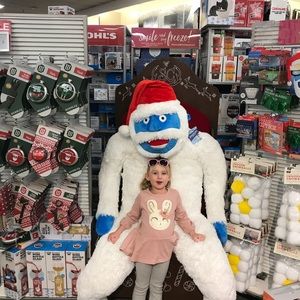 Meet your Posher, Candy