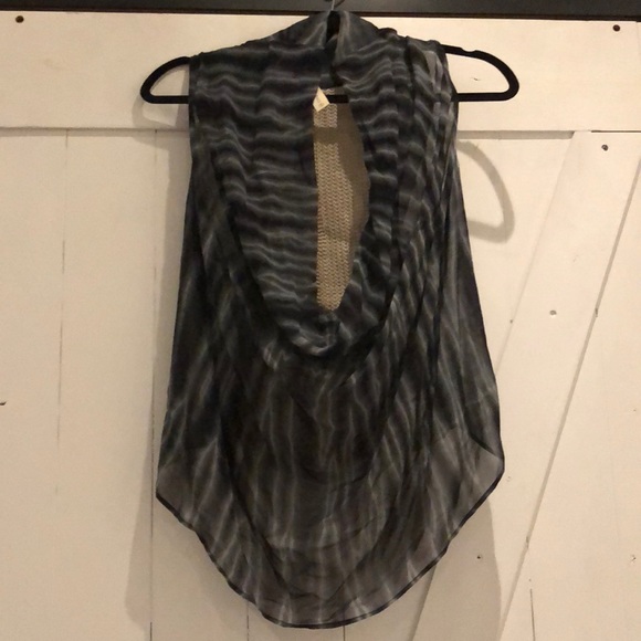 Maggie Ward silk tank with linen back - Picture 3 of 8