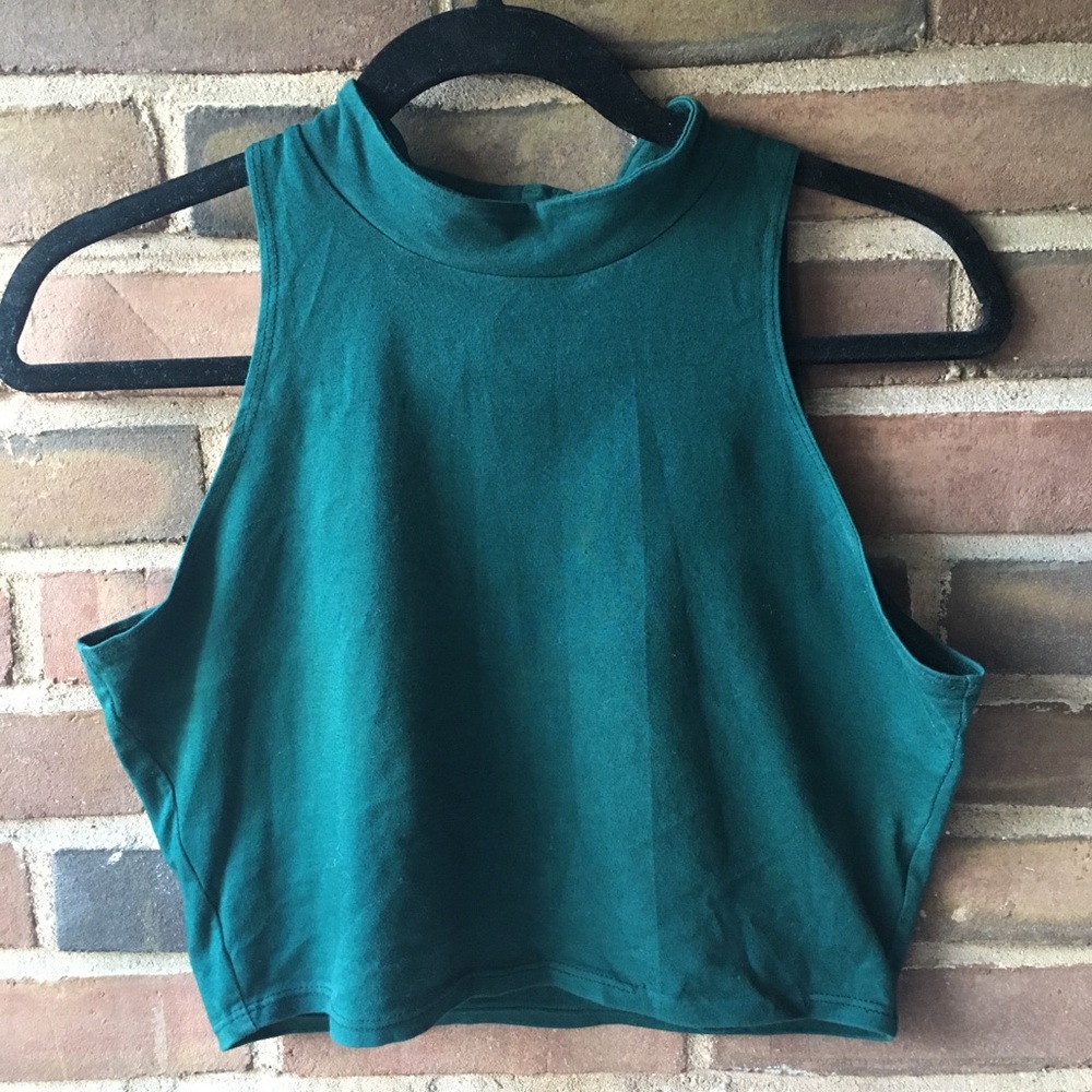 LF green cropped mock neck