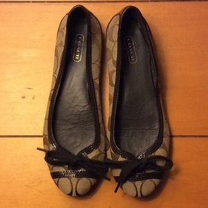 Coach flats