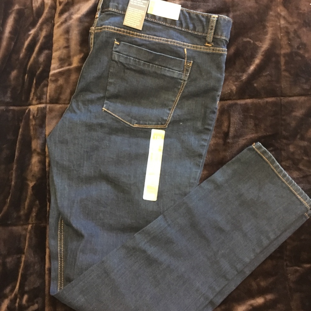 Dark rinse Mossimo jeans size 18L