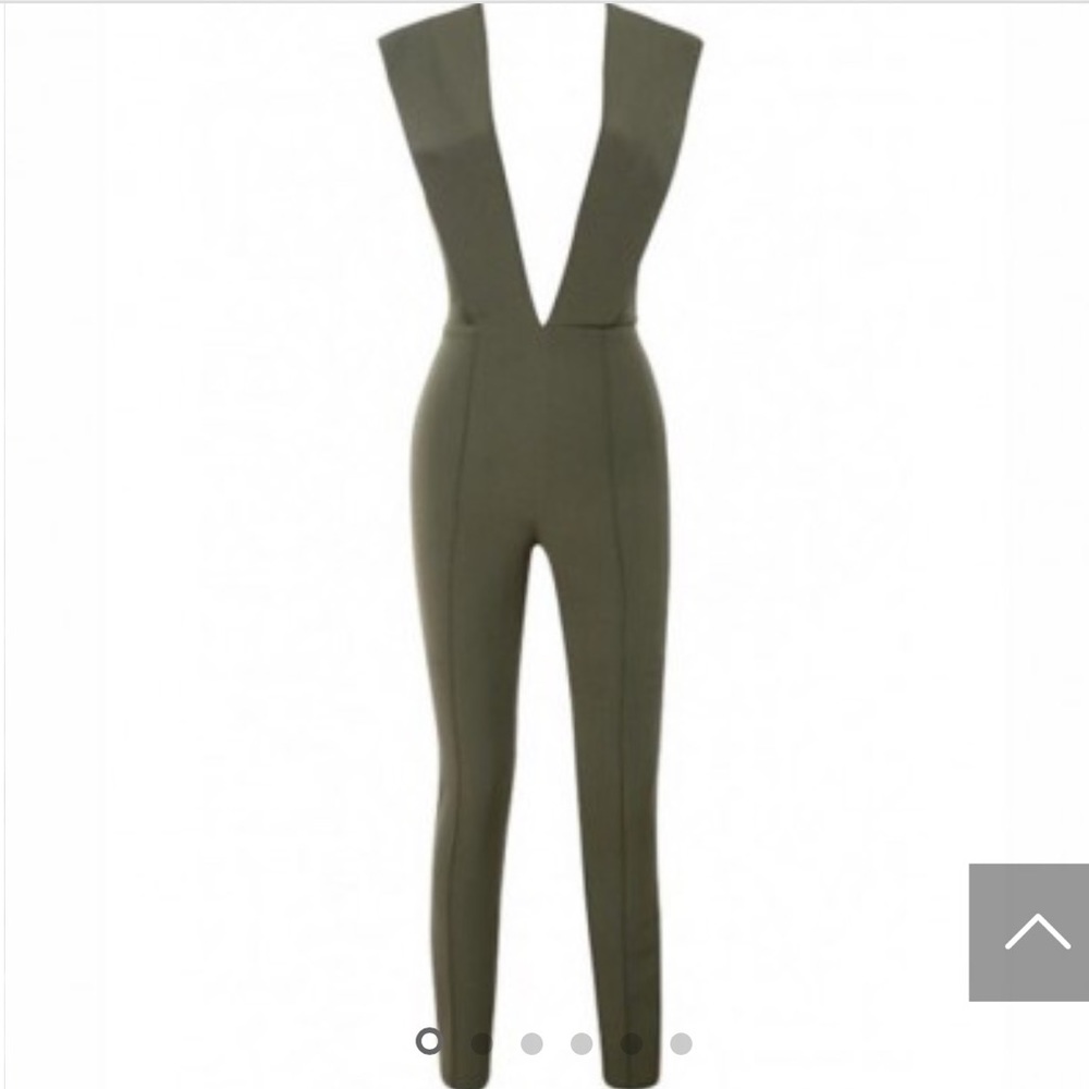 ❗️ONE LEFT ❗️L GREEN JUMPSUIT - Picture 2 of 3