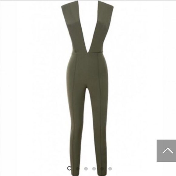 ❗️ONE LEFT ❗️L GREEN JUMPSUIT - Picture 2 of 3