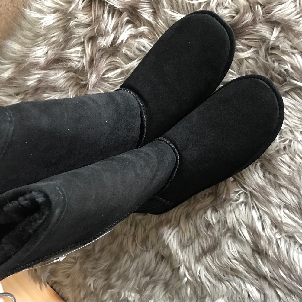 NIB BEARPAW Emma Tall Genuine Sheepskin Lined Boot - Picture 2 of 6