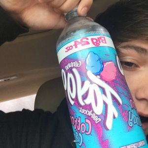 Meet your Posher, Riley