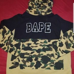 Bape hoodie size 2xl