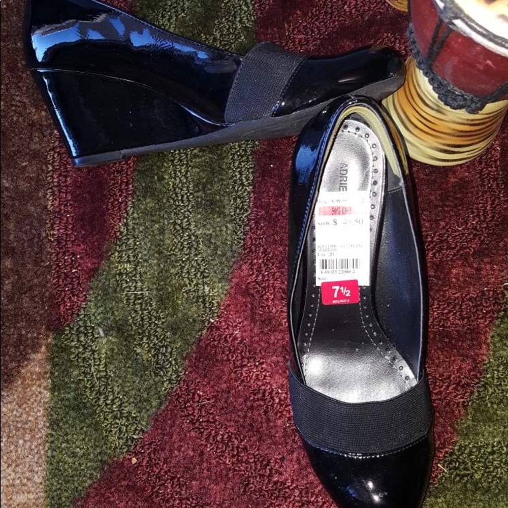 Adrienne Vittadini Women Shoes