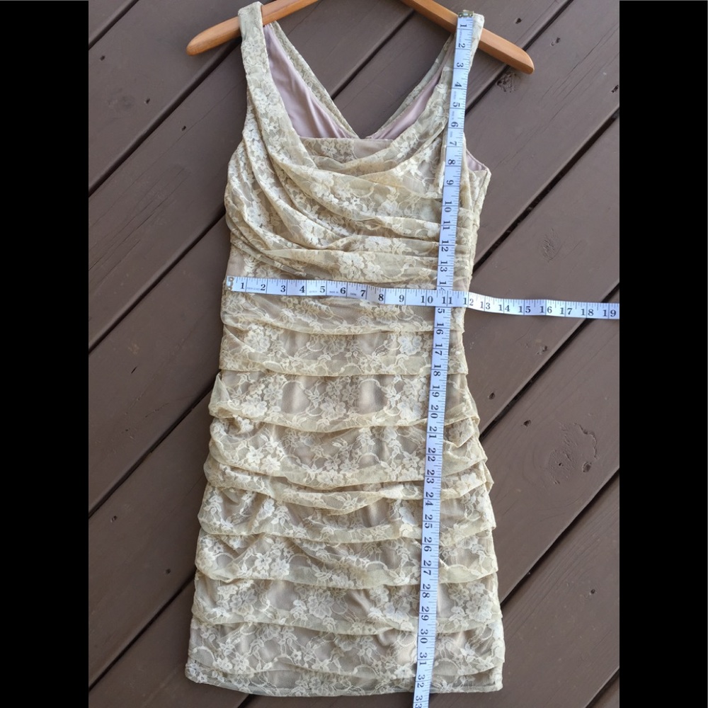NWT Express Nude Lace Dress - Picture 4 of 7