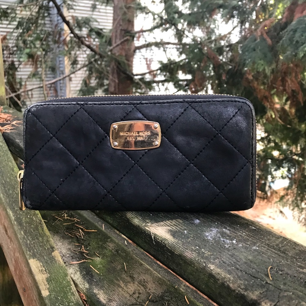 Black Michael Kors Wallet