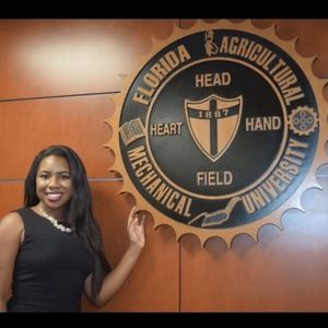 Meet your Posher, Kara