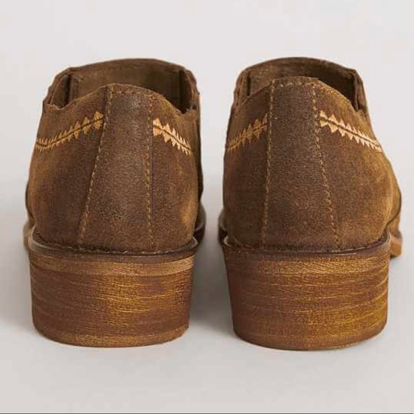 Naughty Monkey Taupe Suede Booties- New in Box - Picture 2 of 5