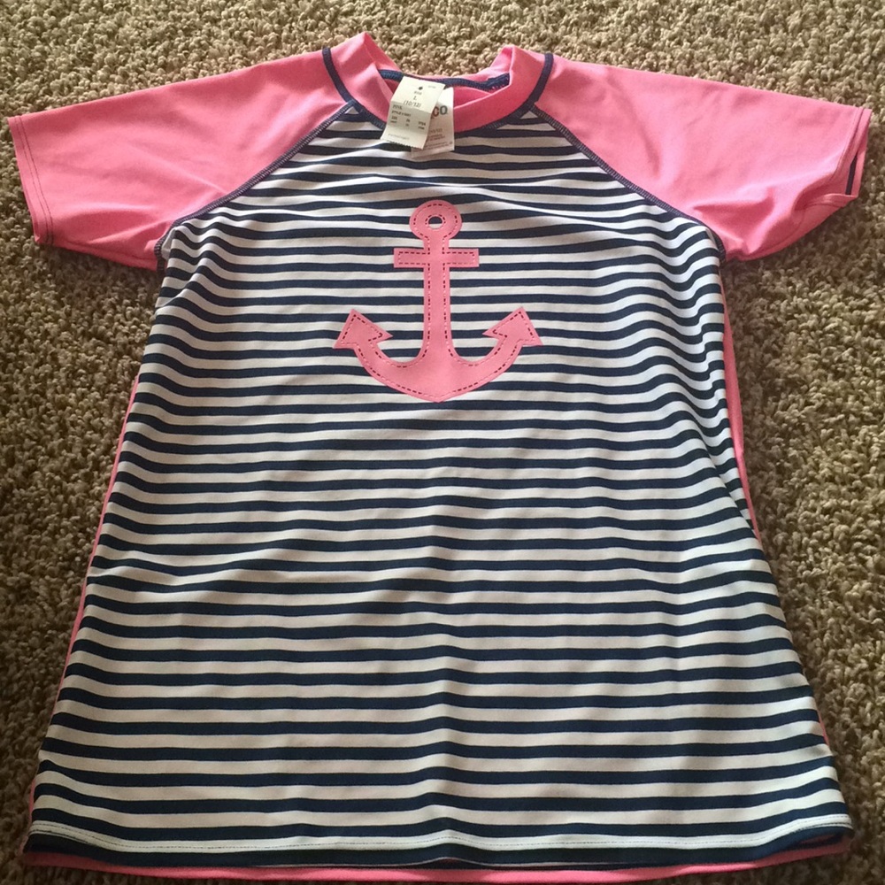 a swim shirt(waterproof)