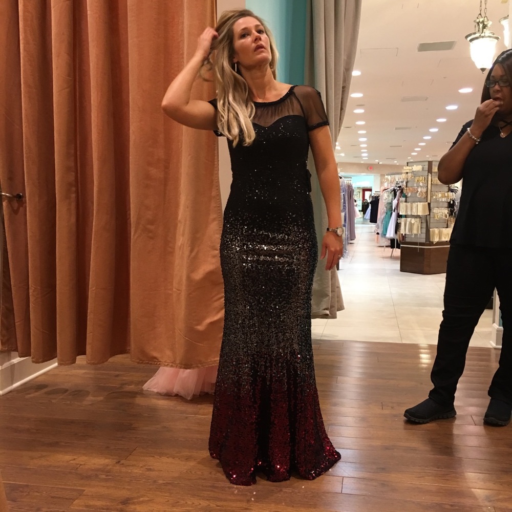 Sexy elegant sequins dress👗👠